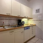 Gaestehaus-gorch-fock-wohnung-1-mit-direktem-meerblick 公寓