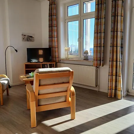 Gaestehaus-gorch-fock-wohnung-1-mit-direktem-meerblick Wyk auf Föhr