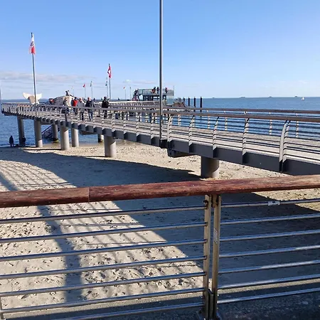 Gaestehaus-gorch-fock-wohnung-1-mit-direktem-meerblick Apartament *