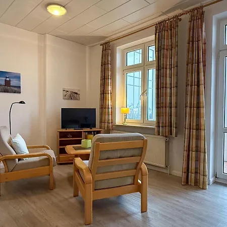 Gaestehaus-gorch-fock-wohnung-1-mit-direktem-meerblick 威克奥夫弗尔