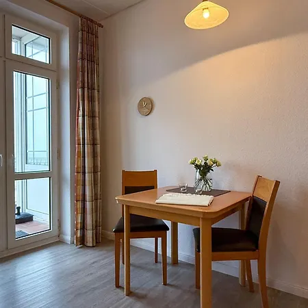 Gaestehaus-gorch-fock-wohnung-1-mit-direktem-meerblick 公寓 *