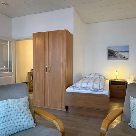 公寓 Gaestehaus-gorch-fock-wohnung-1-mit-direktem-meerblick 威克奥夫弗尔