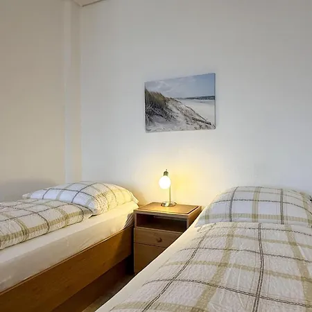 Gaestehaus-gorch-fock-wohnung-1-mit-direktem-meerblick *